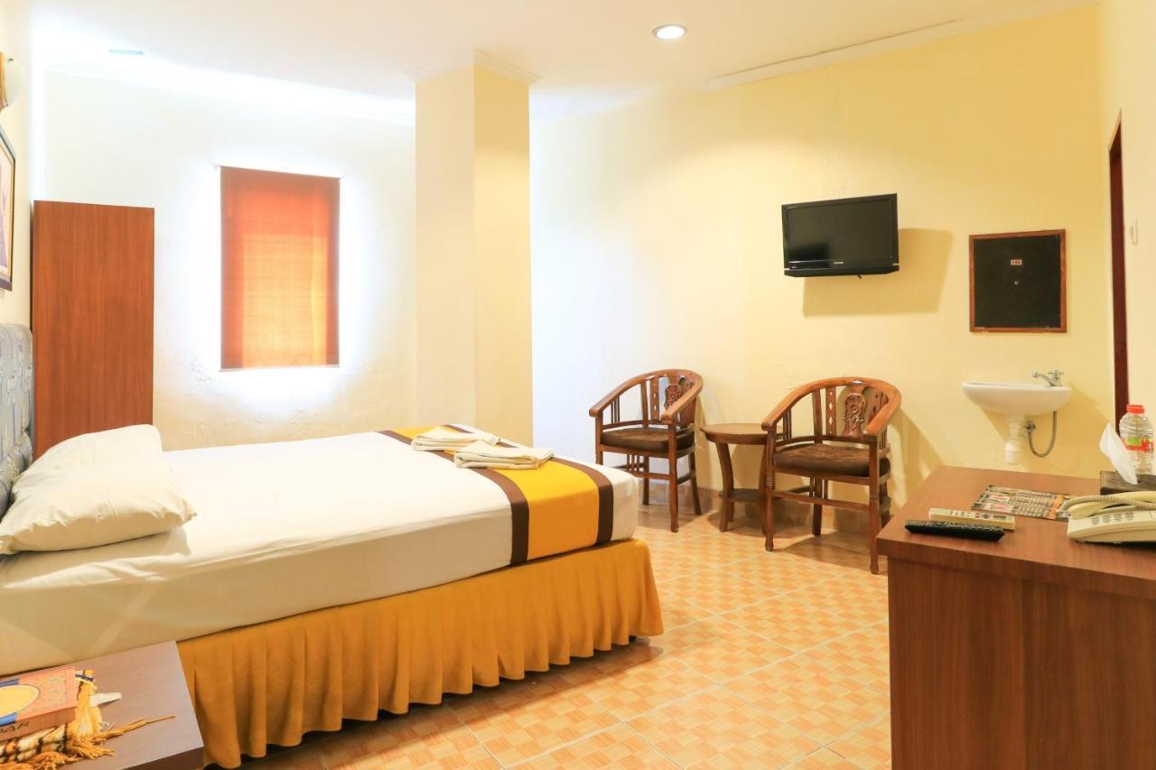 Al-Badar Hotel Syariah Makassar Macáçar Exterior foto
