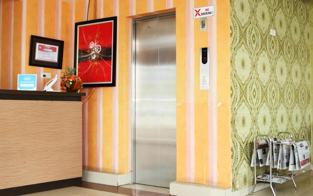 Al-Badar Hotel Syariah Makassar Macáçar Exterior foto