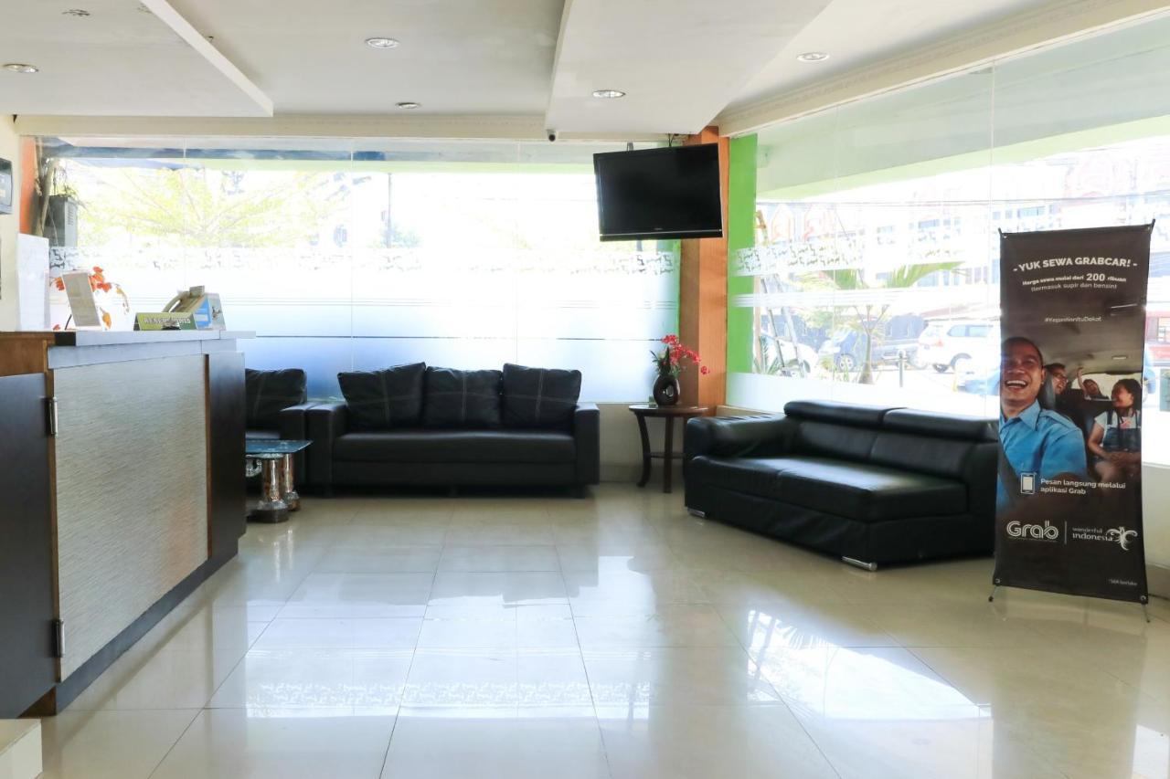 Al-Badar Hotel Syariah Makassar Macáçar Exterior foto