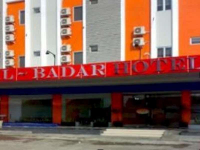 Al-Badar Hotel Syariah Makassar Macáçar Exterior foto