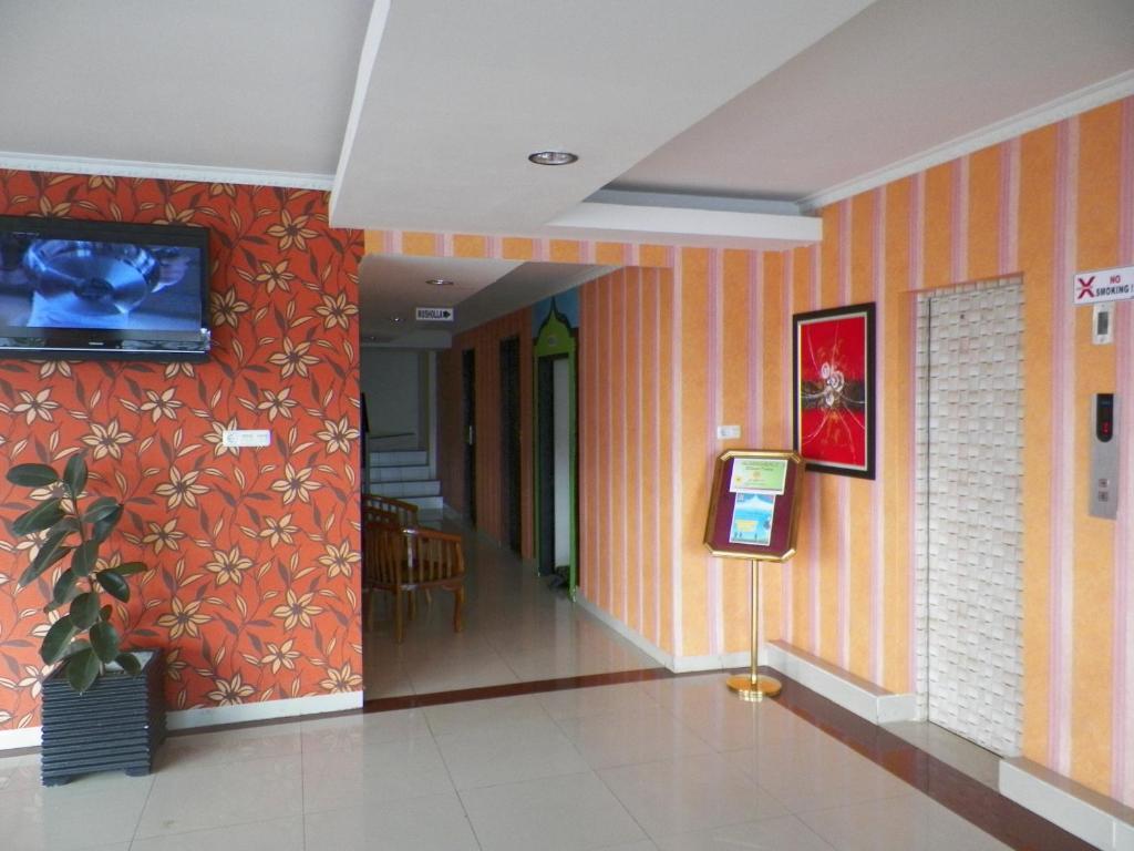 Al-Badar Hotel Syariah Makassar Macáçar Exterior foto